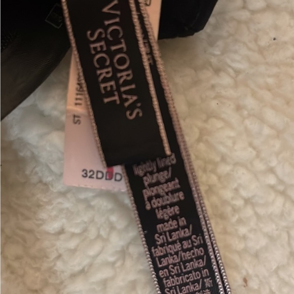 Victoria Secret 32DD Very Sexy Bra - Picture 4 of 4